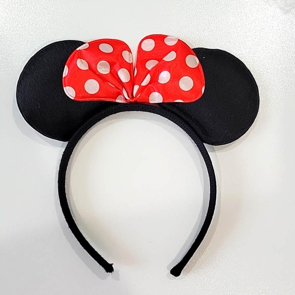 Minnie Mouse Ear Headband NWT